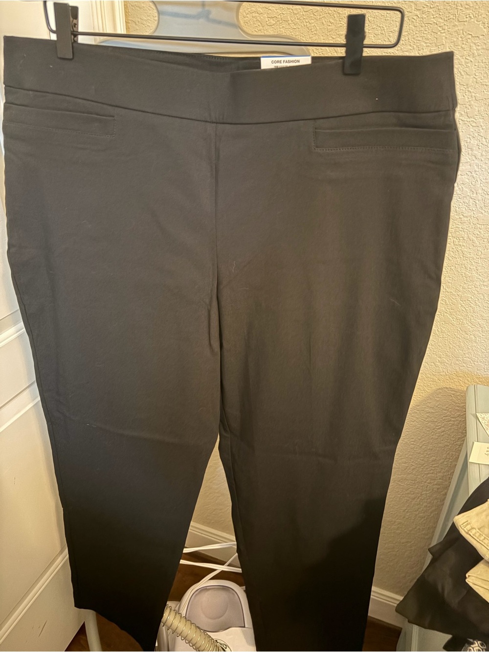 JM Collection Black Straight-Leg Ponte Pants